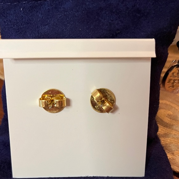 Tory Burch Black and Gold Kira Baroque Pearl Earrings - Picture 2 of 2